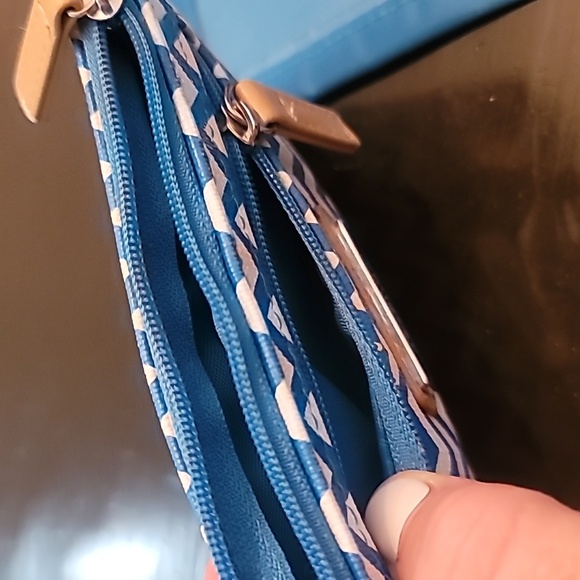 Kenneth Cole Reaction wallet - Picture 6 of 7